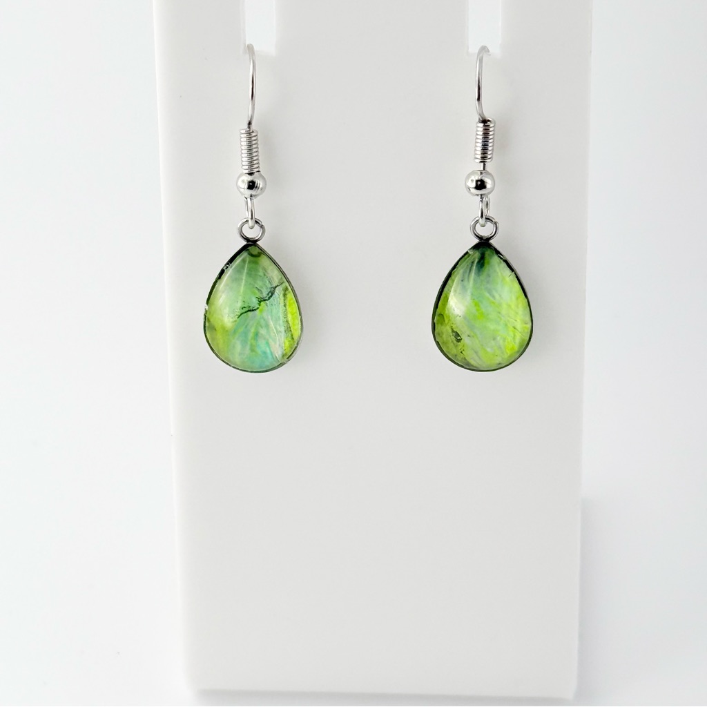 Chic Teardrop Earrings In Vibrant Green 20$